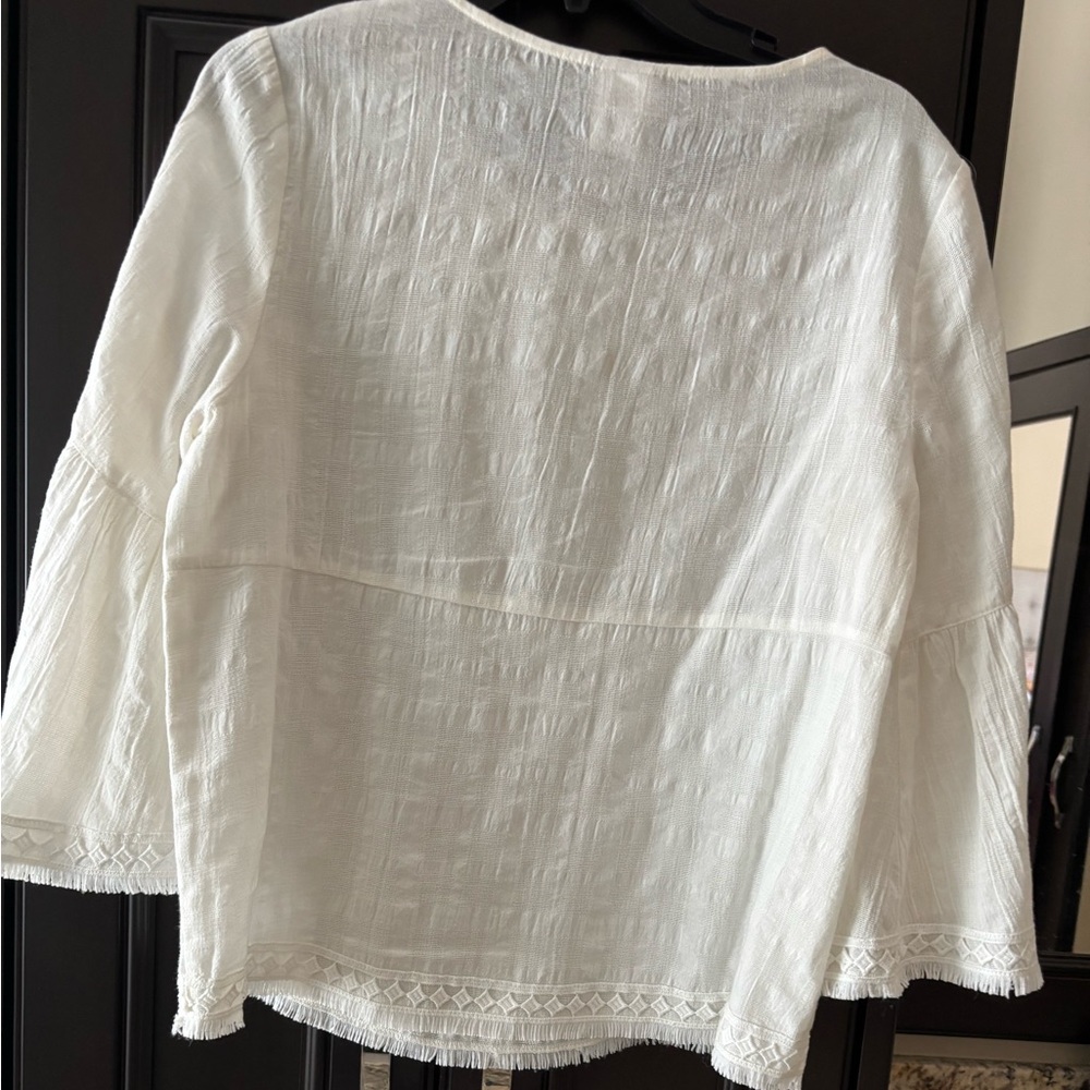 EUC❤️🔥SALE❤️🔥Anthropologie Dolan White Blouse with Bell Sleeves - Picture 4 of 9